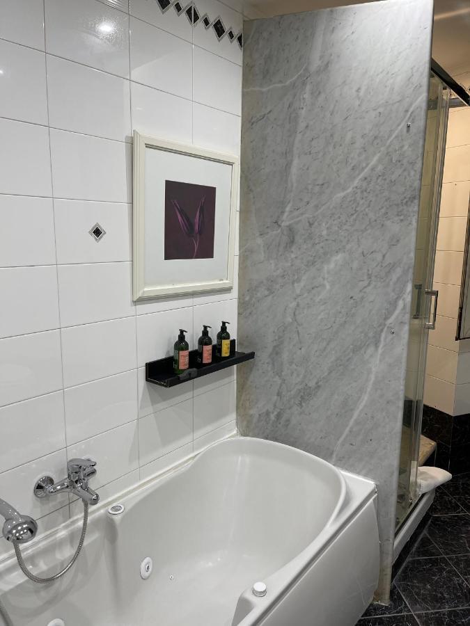 Noruena Luxury Napels